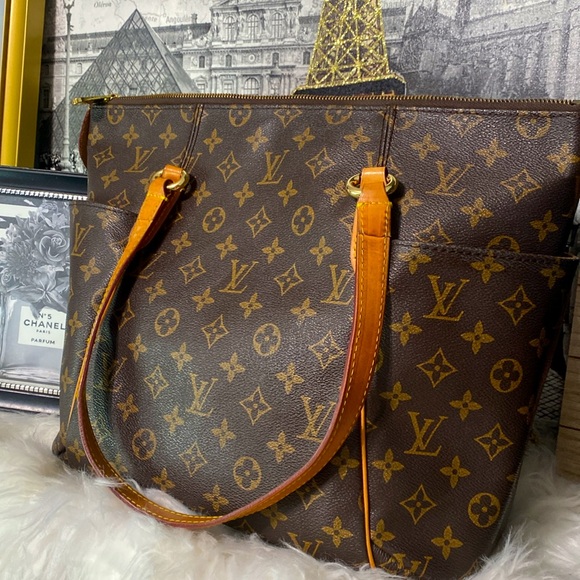 Louis Vuitton Handbags - Louis Vuitton Vintage 💃🏻